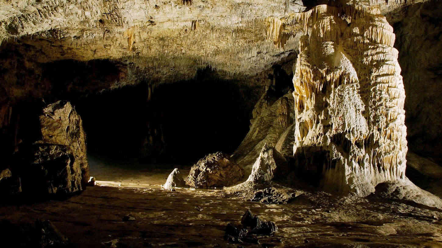 Green Grotto Caves Jamaica its history and exclusive pictures