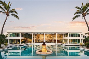 View of the Sheraton Grand Mirage Resort in the Gold Coast