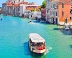 Canal boating in Venice