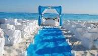 Marriage on beach in Cuba