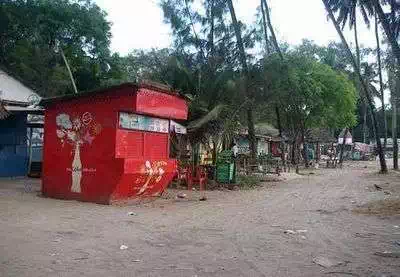 Coke beach dispenser Mombasa back road