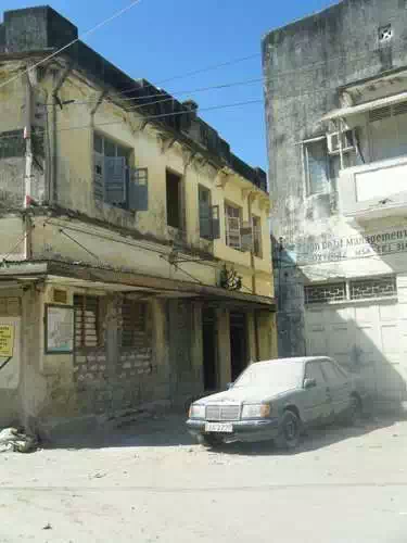 Dusty back street in Mombasa