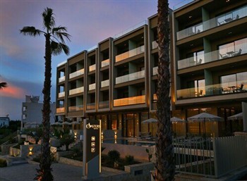 View of the Asters Hotel in Sarande