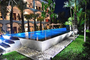 View of the Jaya House River Park Hotel in Angkor Wat