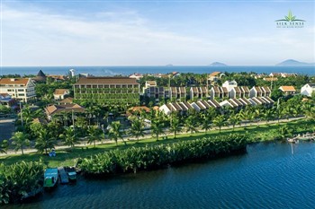 View of the Silk Sense River Resort in Hoi An