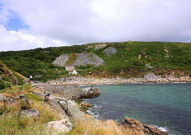 Travel images Lamorna in Cornwall Travel images Lamorna in Cornwall