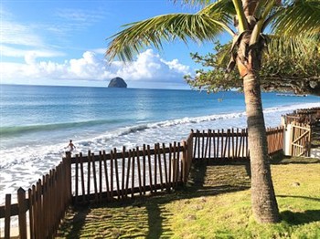 View of the Diamant Les Bains Residence Hoteliere in Martinique