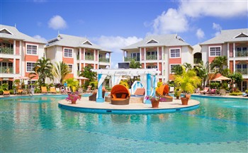 View of the Bay Gardens Beach Resort in Saint Lucia