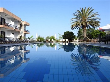 View of the Anna Hotel Apartments in Paphos