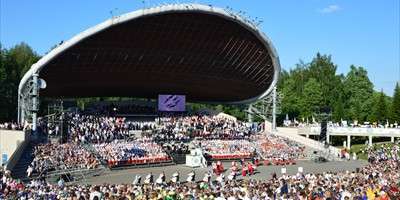 Tartu-outdoor festival building
