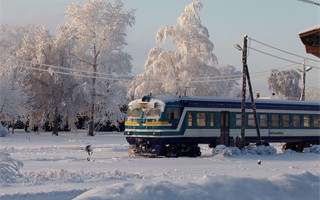 railway station winter