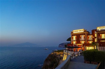 View of the Hotel Lorelei Londres in Sorrento