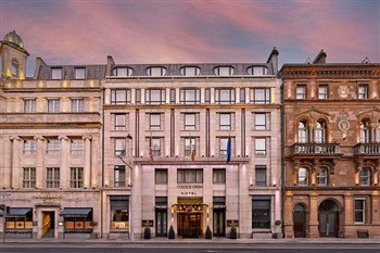 View of the The College Green Hotel in Dublin