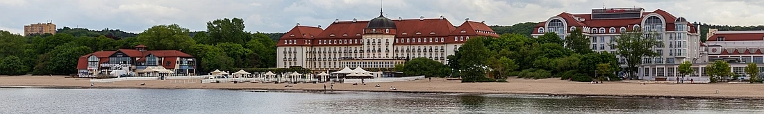 Panoramic view of Sopot beach front