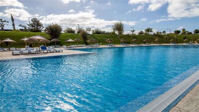 Alvor Baia swimming pool
