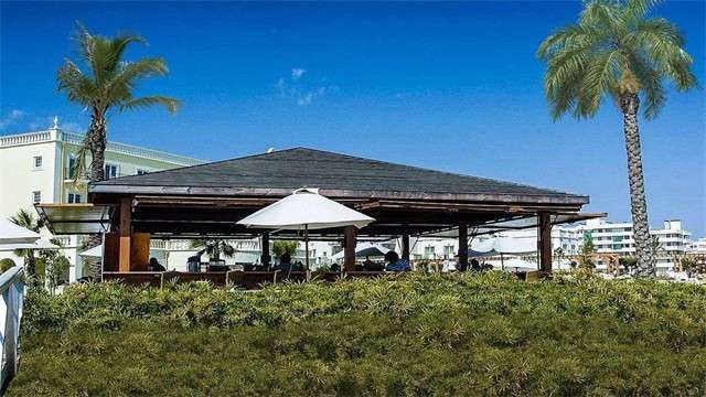 Domes Lake outside bar