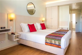 View of the Hotel Londres