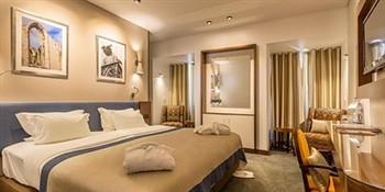 View of the Lisboa Carmo Hotel