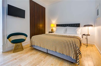 View of the Quinta Colina by Shiadu