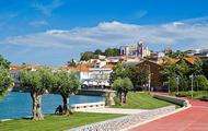Silves along the river