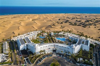View of the Hotel Riu Palace Maspalomas in Gran Canaria
