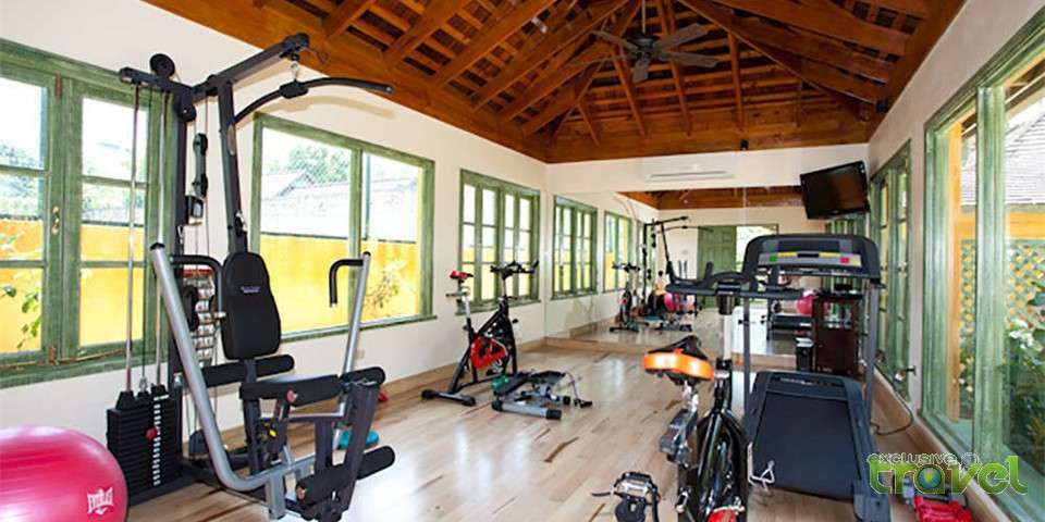 luxury vacation villa exercise room