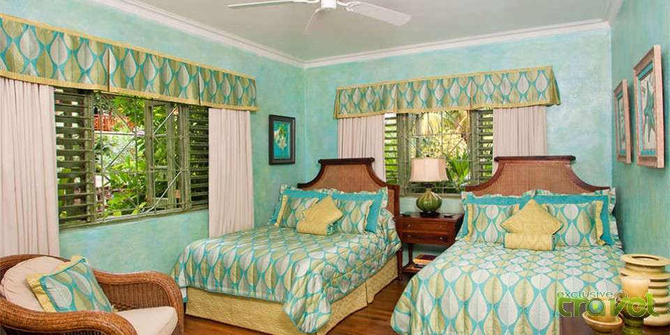 exclusive villa jamaica upstairs bedroom one