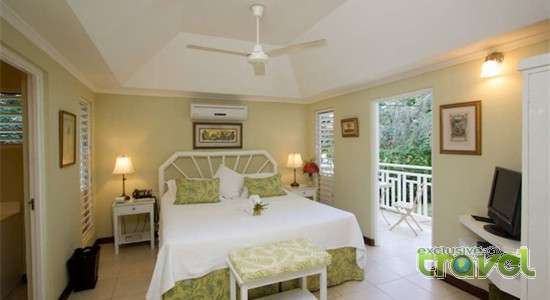 coral cove villa bedroom one