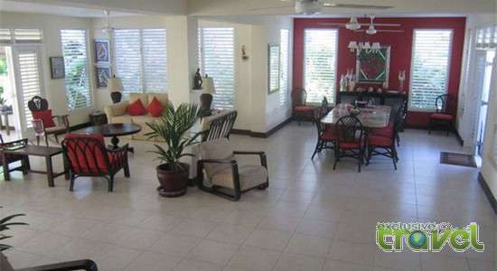 coral cove villa dining room