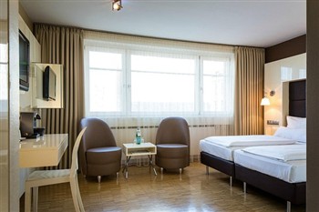 View of the Hotel Santo in Cologne