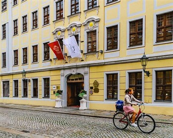View of the Romantik Hotel Bulow Residenz in Dresden