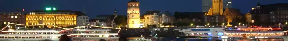 Panoramic image of the water front in Dusseldorf at night