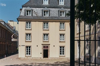 View of the Hotel Orangerie in Dusseldorf