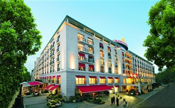 View of the Grand Elysee Hotel in Hamburg