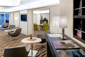 View of the Mercure Hotel Am Entenfang in Hanover