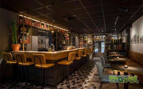barbizon palace snack bar