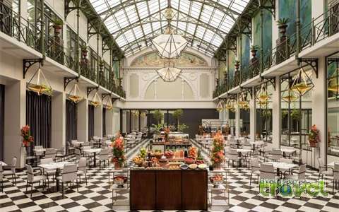 anantara grand breakfast room
