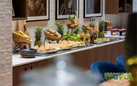 City Hotel buffet