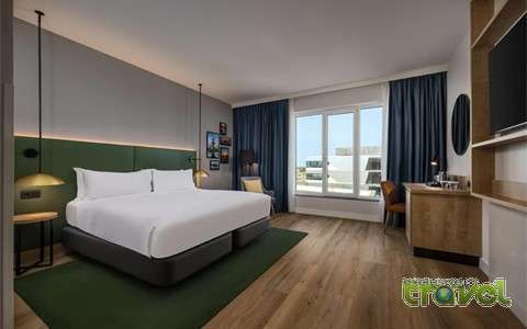 Hilton Garden bedroom