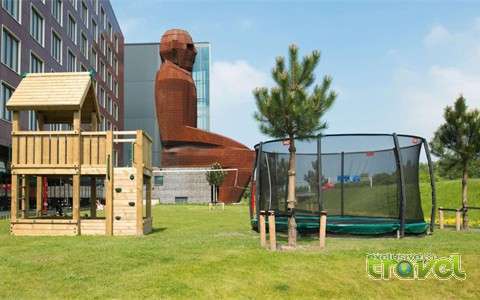 Hilton Garden play area