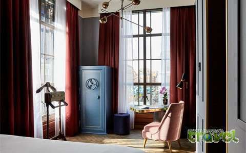 Hotel Indigo bedroom 2