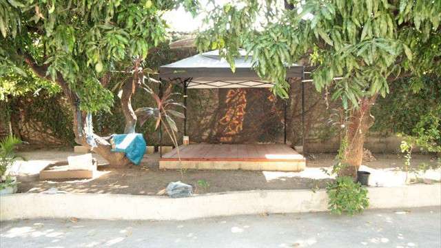 bohemian guest house gardens