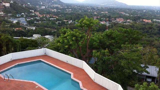 hill top guest house pool