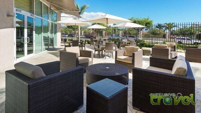 marriot hotel balcony bar