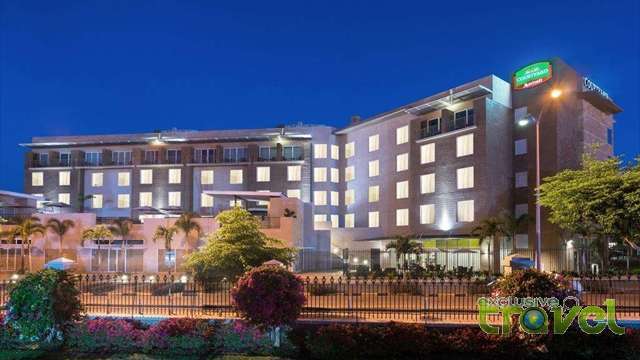 marriot hotel outside