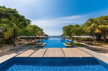 Crimson Spa Resort Mactan in Cebu Island