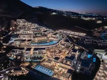 Sandblu Santorini LXR in Greece