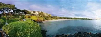 Mauna Kea Beach Hotel in Hawaii