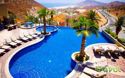 Pueblo Bonito main pool