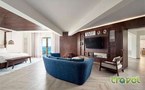 Marriot Resort suite lounge